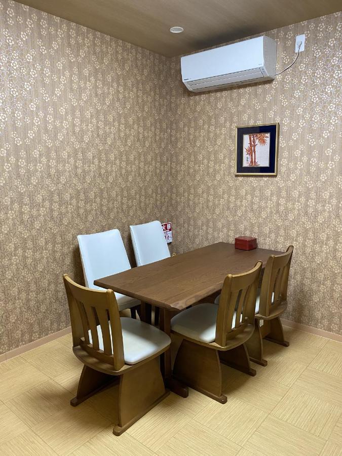 Wutong-40 Minutes Direct To Kansai Airport And 5 Minute Walk To Jr Or Subway Or Nankai Line And 1 Minute To Tsutenkaku The Landmark Of Osaka And Many Japanese Bistros Nearby 外观 照片