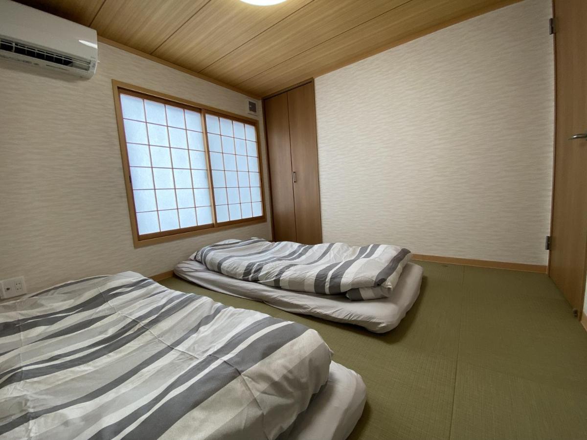 Wutong-40 Minutes Direct To Kansai Airport And 5 Minute Walk To Jr Or Subway Or Nankai Line And 1 Minute To Tsutenkaku The Landmark Of Osaka And Many Japanese Bistros Nearby 外观 照片