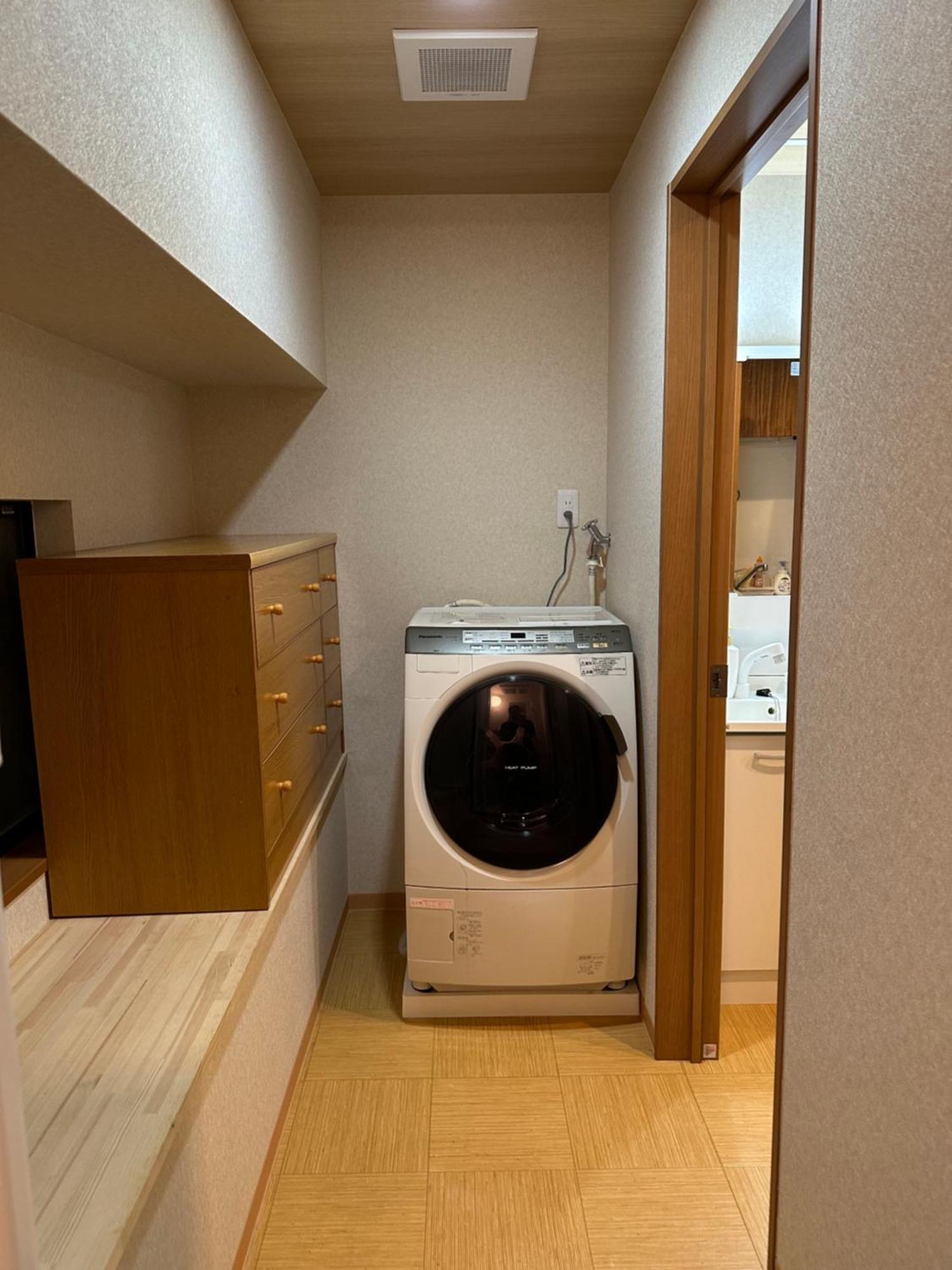 Wutong-40 Minutes Direct To Kansai Airport And 5 Minute Walk To Jr Or Subway Or Nankai Line And 1 Minute To Tsutenkaku The Landmark Of Osaka And Many Japanese Bistros Nearby 外观 照片